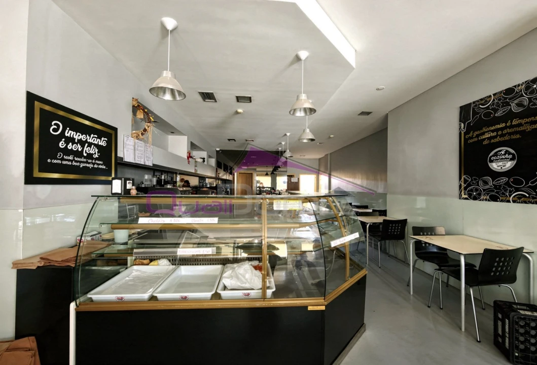 Loja para Venda em São João Baptista e Santa Maria dos Olivais Foto 1