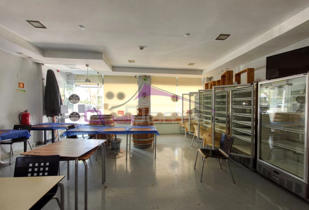 Loja para Venda em São João Baptista e Santa Maria dos Olivais Foto 5