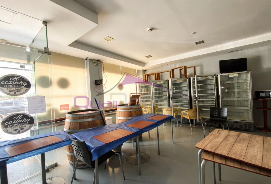 Loja para Venda em São João Baptista e Santa Maria dos Olivais Foto 8