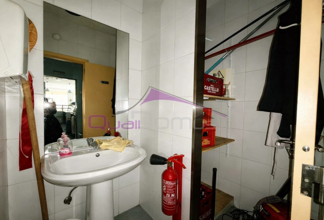 Loja para Venda em São João Baptista e Santa Maria dos Olivais Foto 13