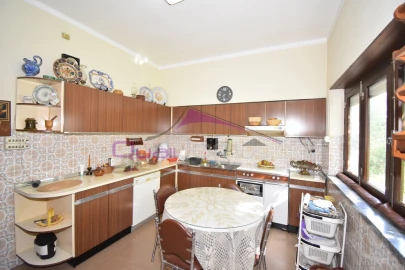 Moradia T4 para Venda em Moitas Venda