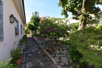 Moradia T4 para Venda em Moitas Venda