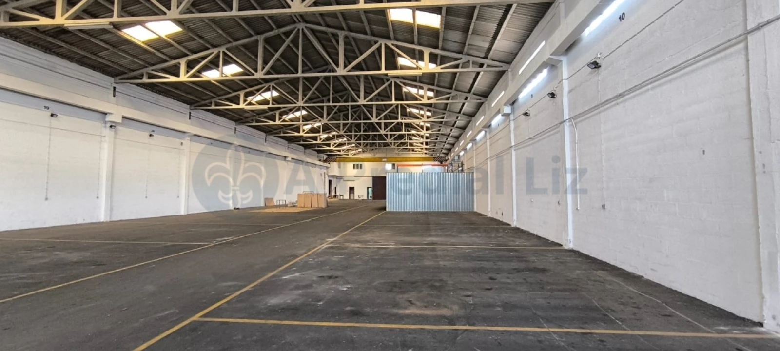 Armazém para Arrendamento em Barcarena Foto 1