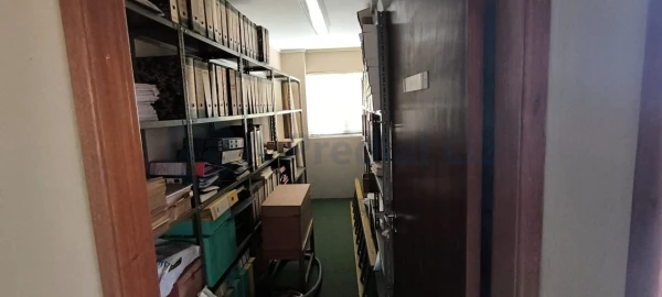 Armazém para Arrendamento em Barcarena