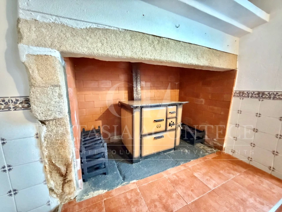 Moradia T2 para Venda em Alpalhão Foto 8