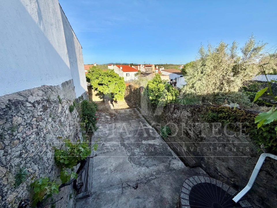 Moradia T2 para Venda em Alpalhão Foto 34