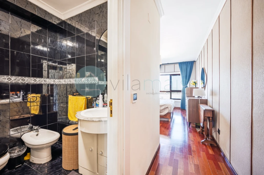 Apartamento T2 para Venda em Paranhos Foto 4