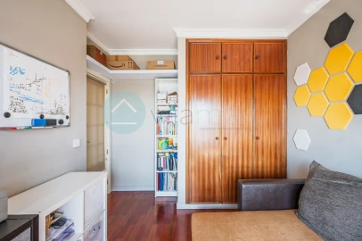 Apartamento T2 para Venda em Paranhos
