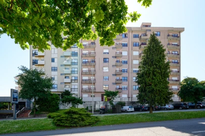 Apartamento T2 para Venda em Paranhos