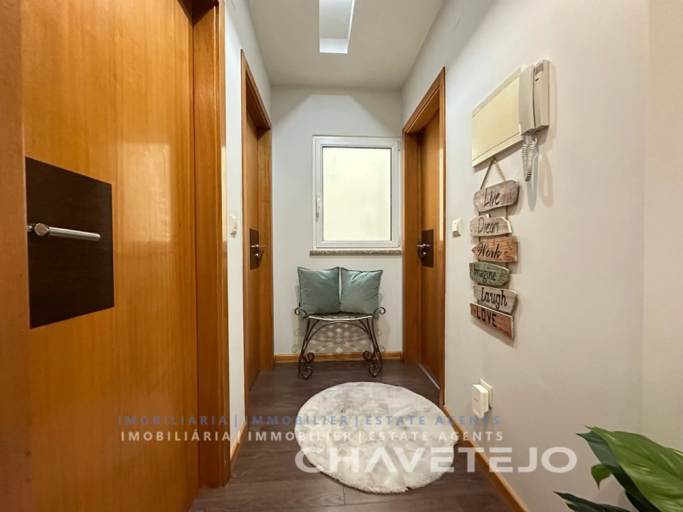 Apartamento T3 para Venda em São João Baptista e Santa Maria dos Olivais Foto 18