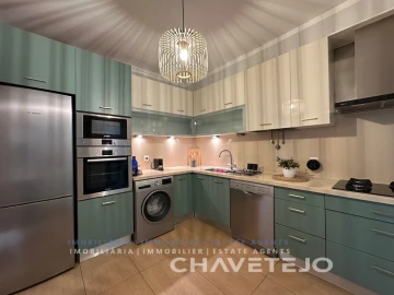 Apartamento T3 para Venda em São João Baptista e Santa Maria dos Olivais