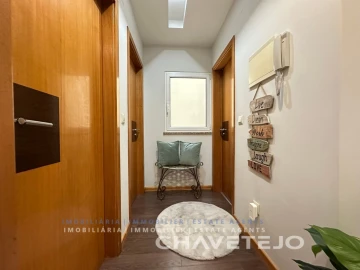 Apartamento T3 para Venda em São João Baptista e Santa Maria dos Olivais