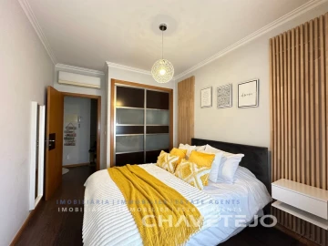 Apartamento T3 para Venda em São João Baptista e Santa Maria dos Olivais