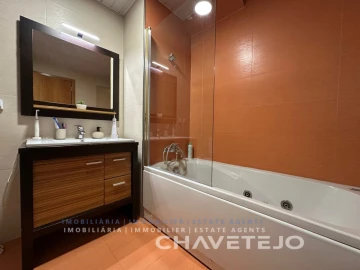 Apartamento T3 para Venda em São João Baptista e Santa Maria dos Olivais