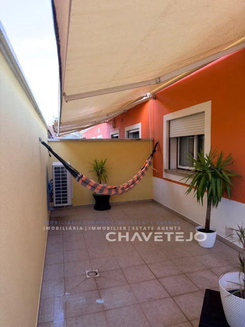 Apartamento T3 para Venda em São João Baptista e Santa Maria dos Olivais