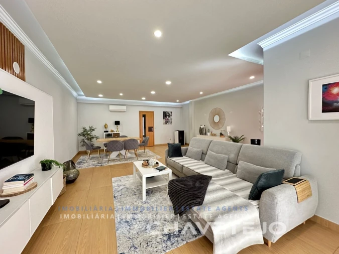 Apartamento T3 para Venda em São João Baptista e Santa Maria dos Olivais Foto 7