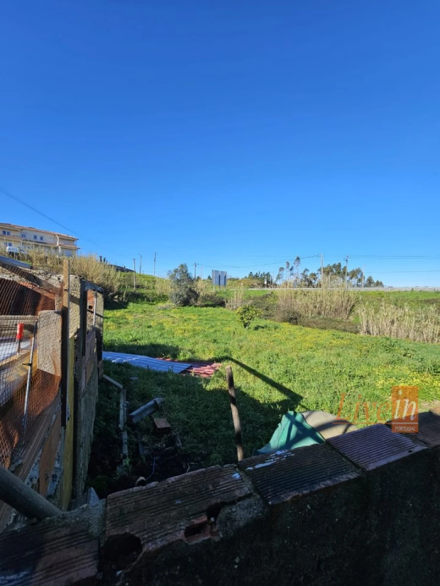 Moradia T2 para Venda em Santa Eufémia e Boa Vista Foto 5