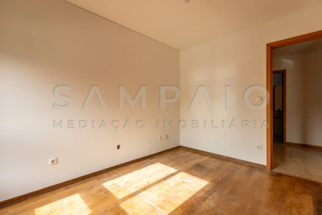 Apartamento T3 para Venda em Rio Tinto Foto 17