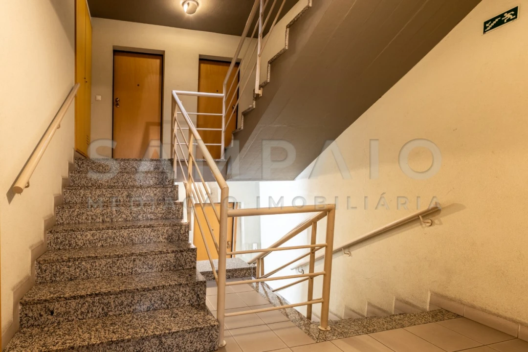 Apartamento T3 para Venda em Rio Tinto Foto 24