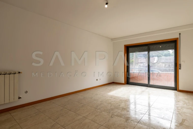 Apartamento T3 para Venda em Rio Tinto Foto 2