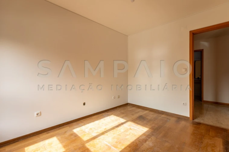 Apartamento T3 para Venda em Rio Tinto Foto 17