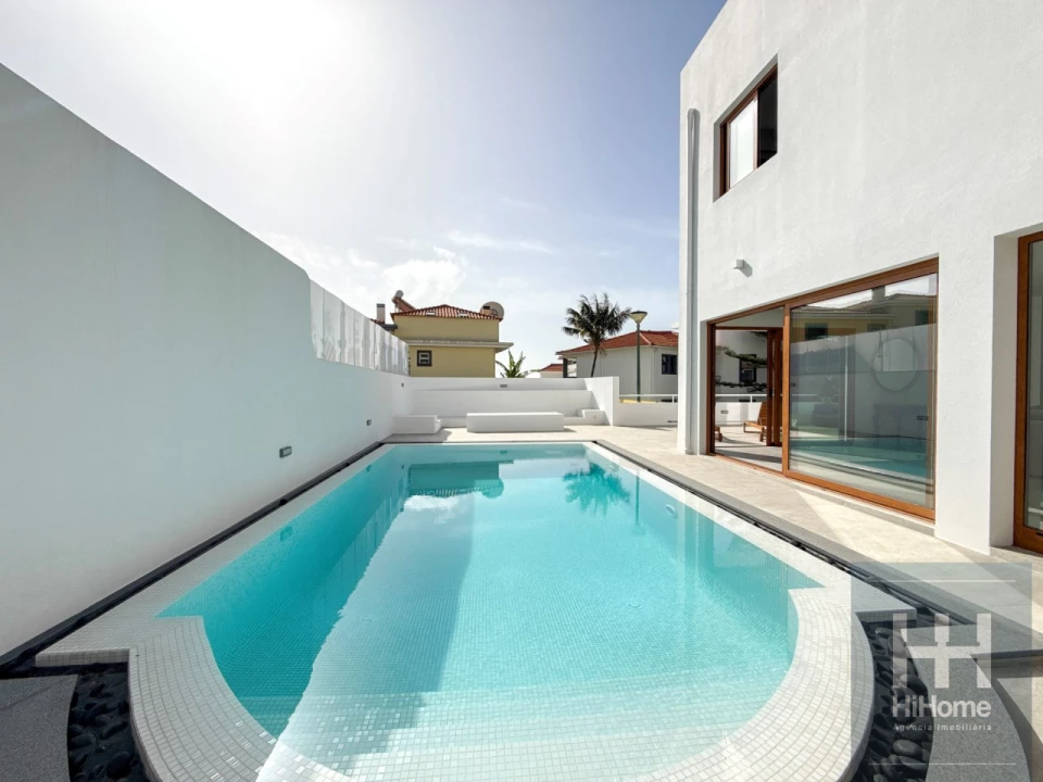 Moradia T3 para Venda em São Martinho Foto 1