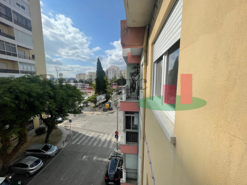 Apartamento T2 para Venda em Venteira Foto 15
