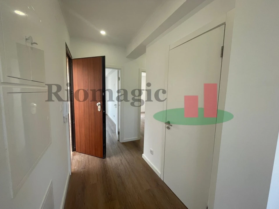 Apartamento T2 para Venda em Venteira Foto 16