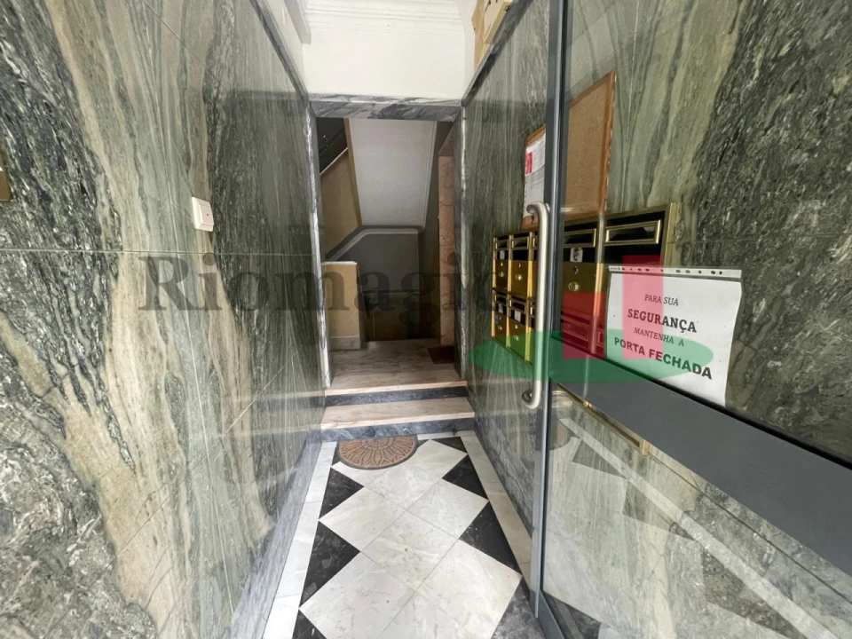 Apartamento T2 para Venda em Venteira Foto 19