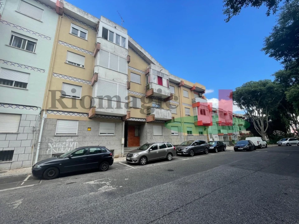 Apartamento T2 para Venda em Venteira Foto 21