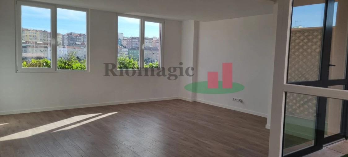 Apartamento T2 para Venda em Venteira Foto 4