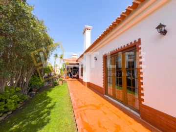 Moradia T4 para Venda em Mafra