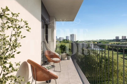 Apartamento T2 para Venda em Santo António dos Cavaleiros e Frielas