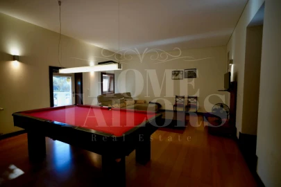 Moradia T10 para Venda em Queirã