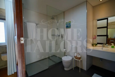 Moradia T10 para Venda em Queirã