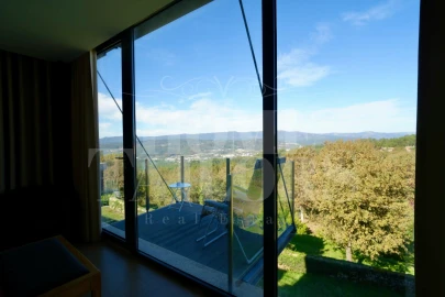 Moradia T10 para Venda em Queirã