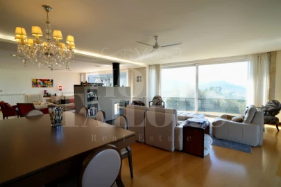 Moradia T10 para Venda em Queirã