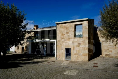 Moradia T10 para Venda em Queirã