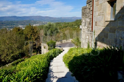 Moradia T10 para Venda em Queirã