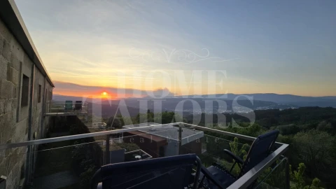 Moradia T10 para Venda em Queirã