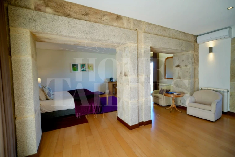 Moradia T10 para Venda em Queirã Foto 9