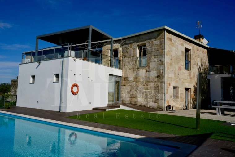 Moradia T10 para Venda em Queirã Foto 33