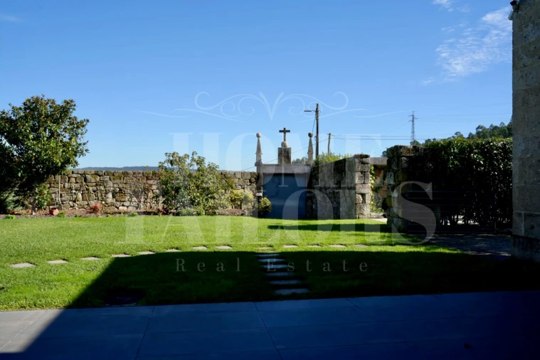 Moradia T10 para Venda em Queirã Foto 39