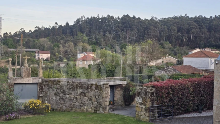 Moradia T10 para Venda em Queirã Foto 47