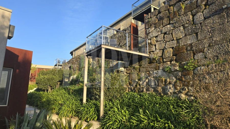 Moradia T10 para Venda em Queirã Foto 48