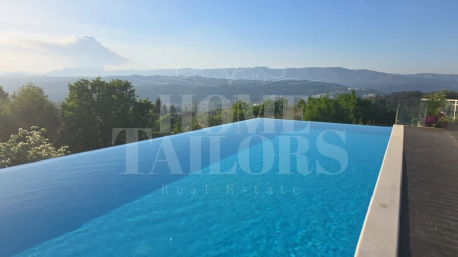 Moradia T10 para Venda em Queirã Foto 51