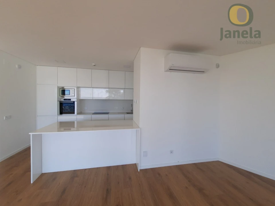 Apartamento T2 para Venda em Olhão Foto 6