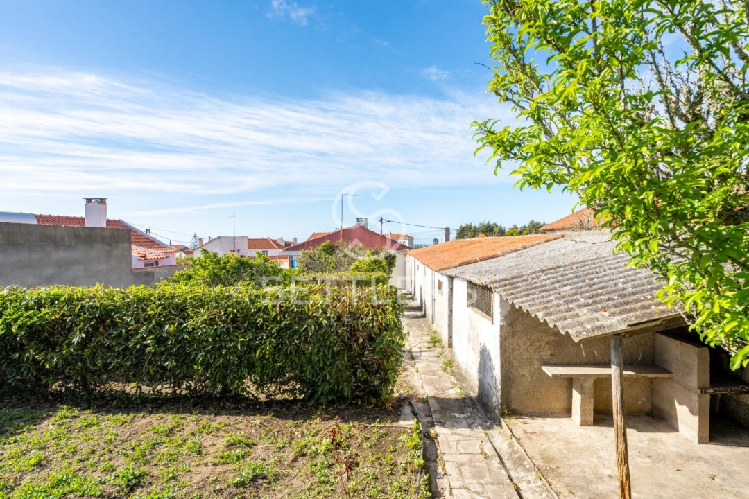 Moradia T2 para Venda em Colares Foto 15