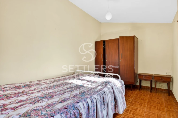 Moradia T2 para Venda em Colares Foto 9