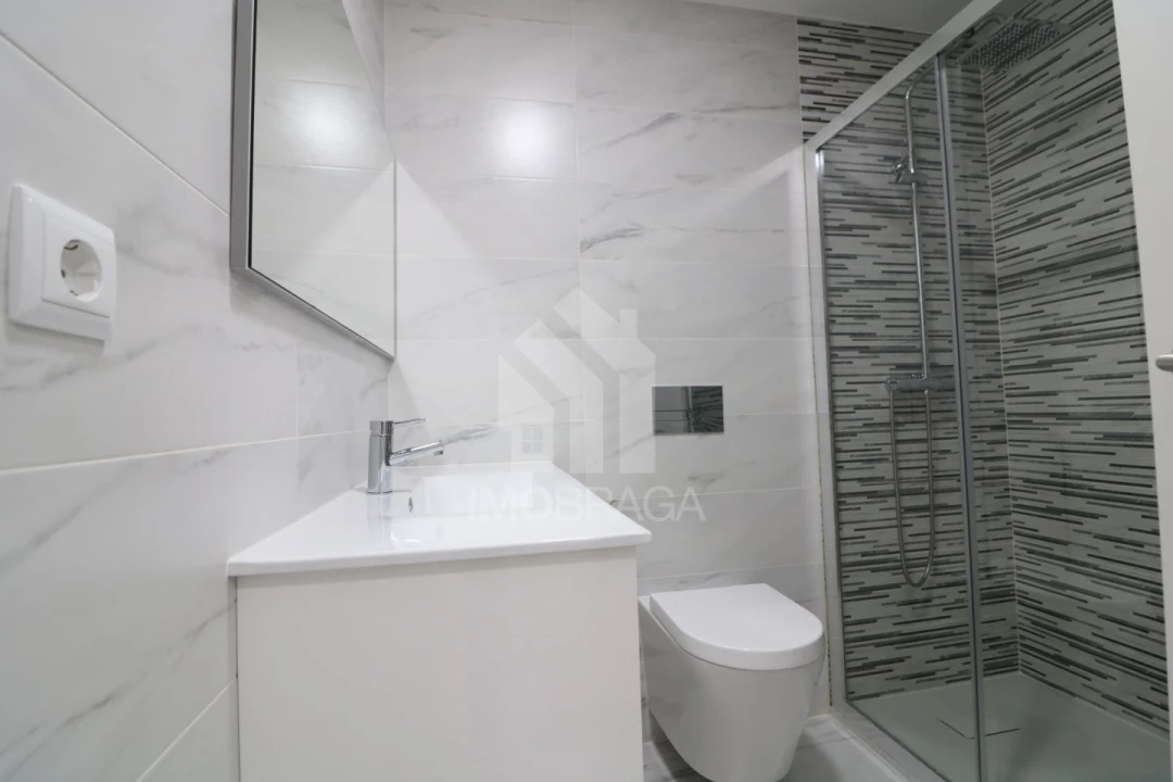 Moradia T3 para Venda em Esporões Foto 42